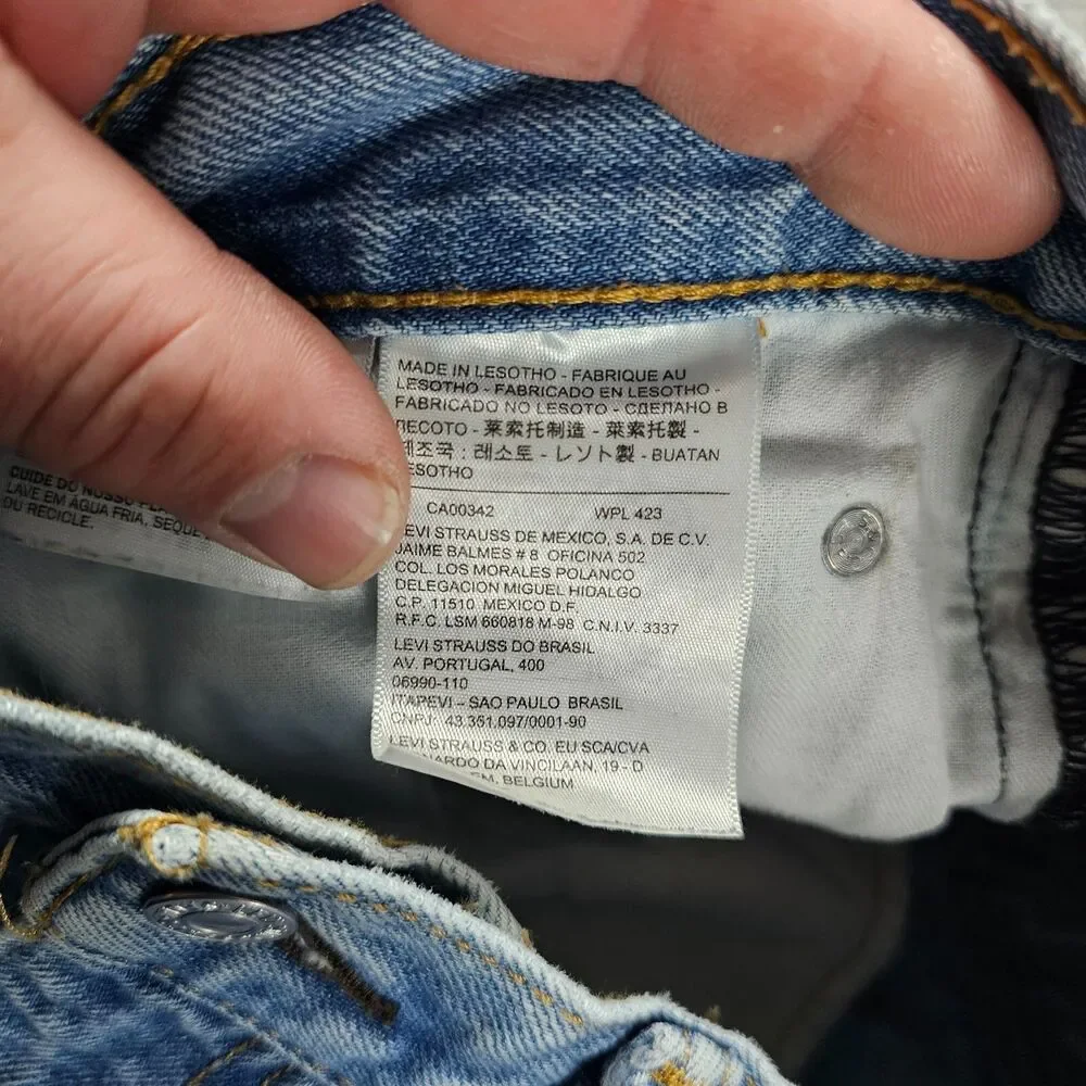 Levis 505 Jeans Mens 35x31 Blue Regualr Straight Light Wash Grunge Work American